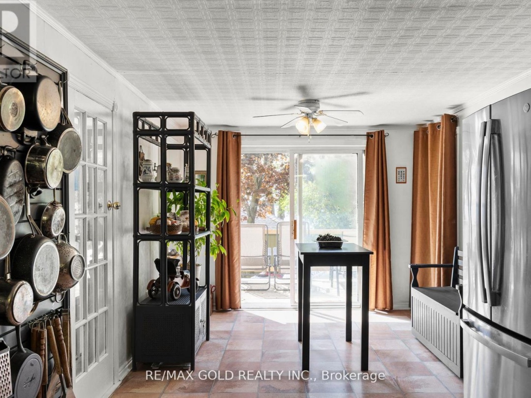 1305 CAROL ANN AVENUE, 
