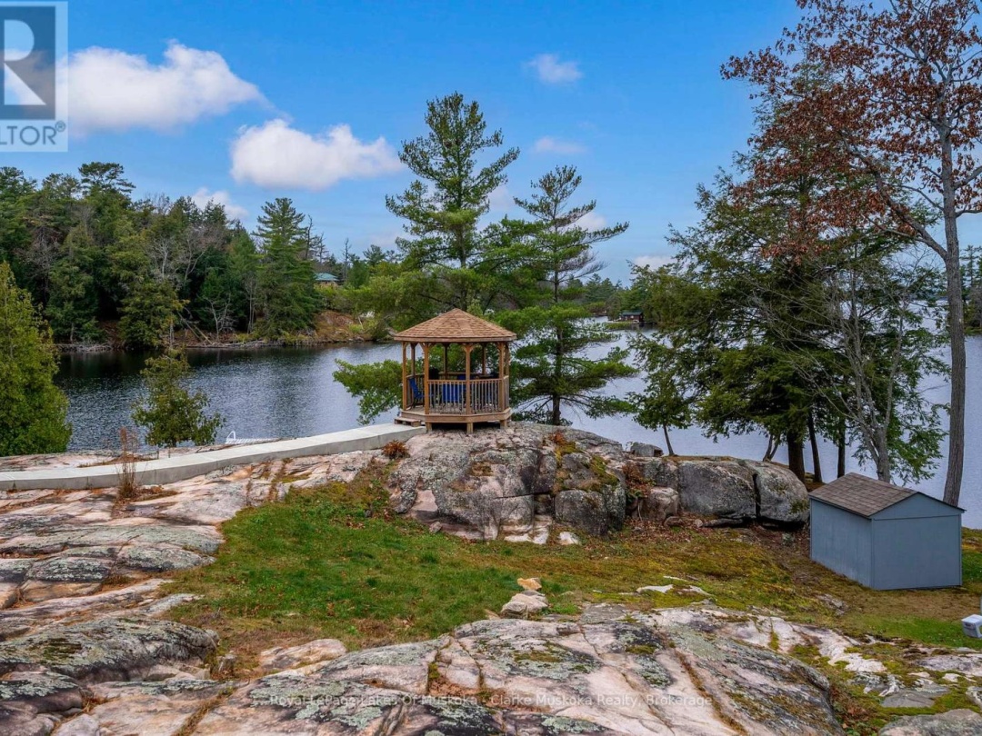 3298 Seydel Lane, Gloucester Pool