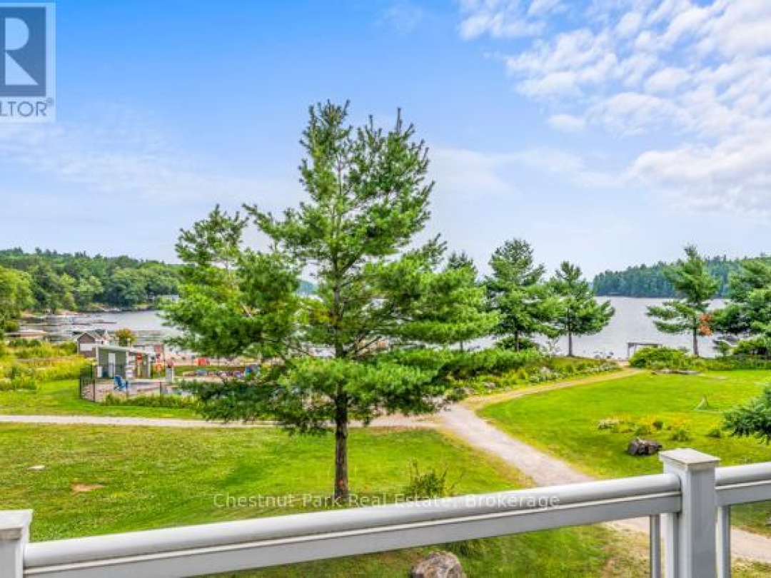 B#206 - 1869 MUSKOKA ROAD 118 HIGHWAY W, 