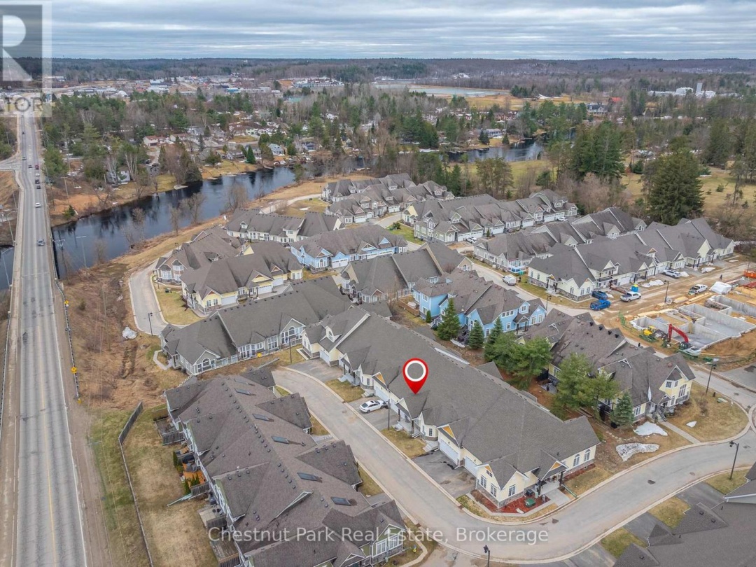 25 Durham Road, Muskoka River