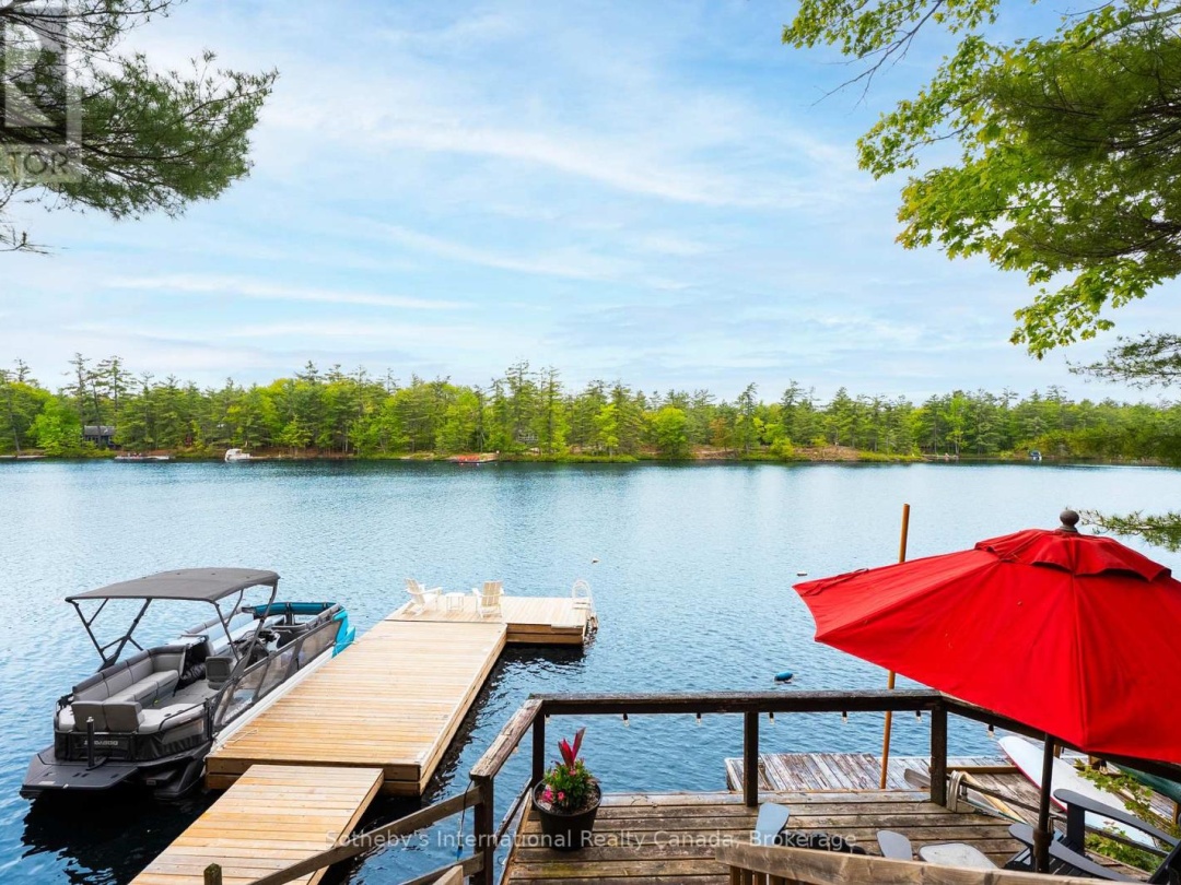 5760 Kahshe Lake, Kahshe Lake