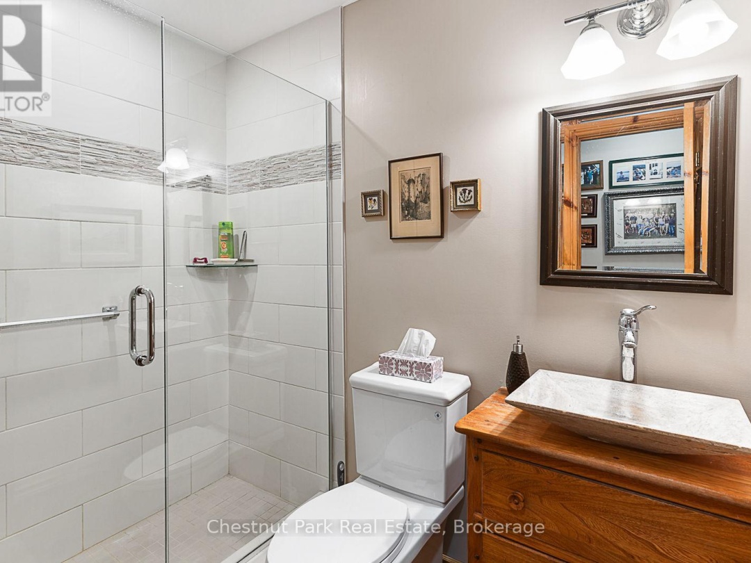 1003 ARNOTT LANE, 