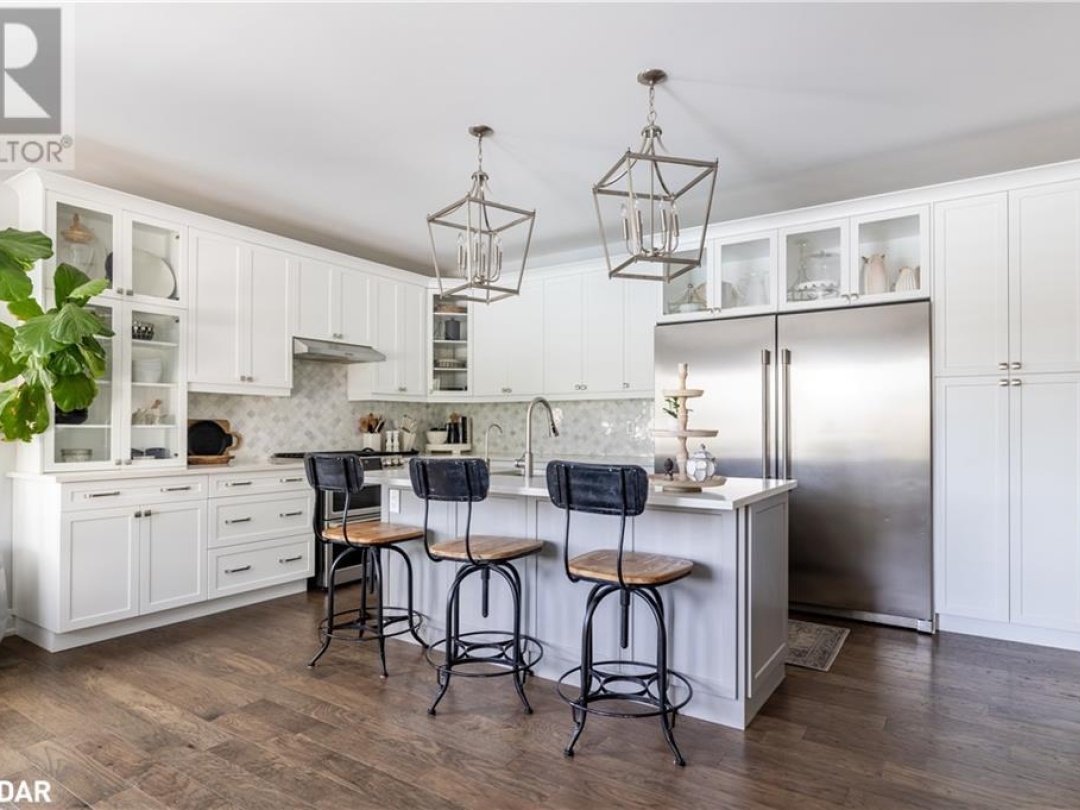 19 CHESLOCK Crescent, 