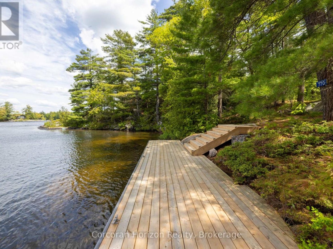 Pt Island 45 In Six Mile Lake, Six Mile Lake