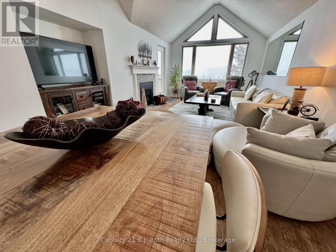 231 Hilltop Grandview Drive, Fairy Lake