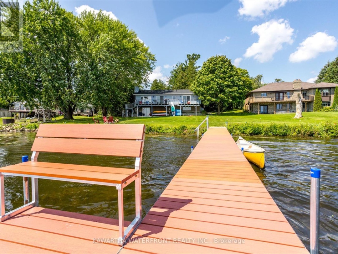 62 Betty's Bay Road, Sturgeon Lake