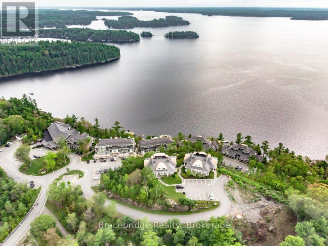 B102-A1 - 1869 MUSKOKA RD 118 HIGHWAY W, Lake Muskoka