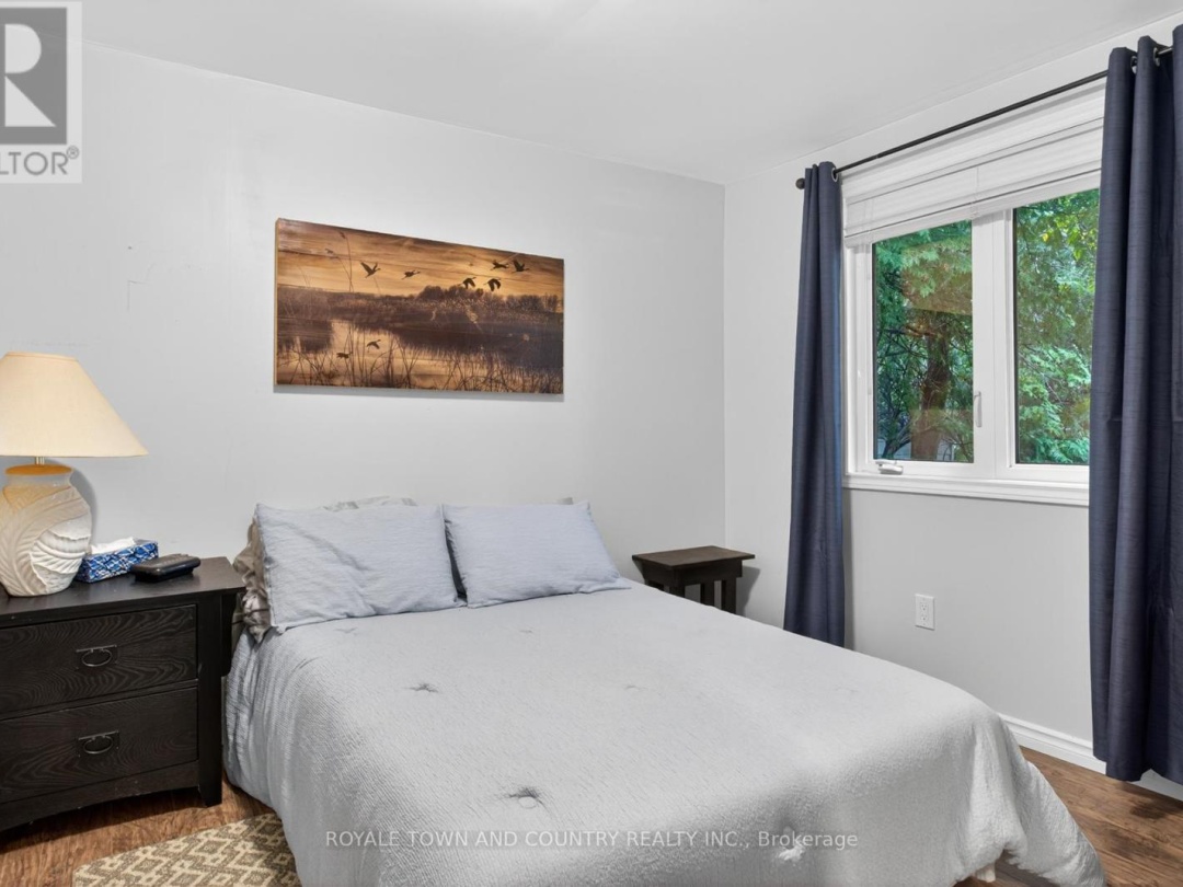 82 RIVERBANK ROAD, 