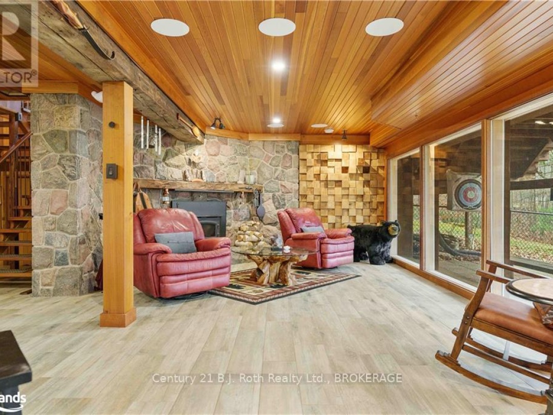 2983 Whelan Way, Black Lake