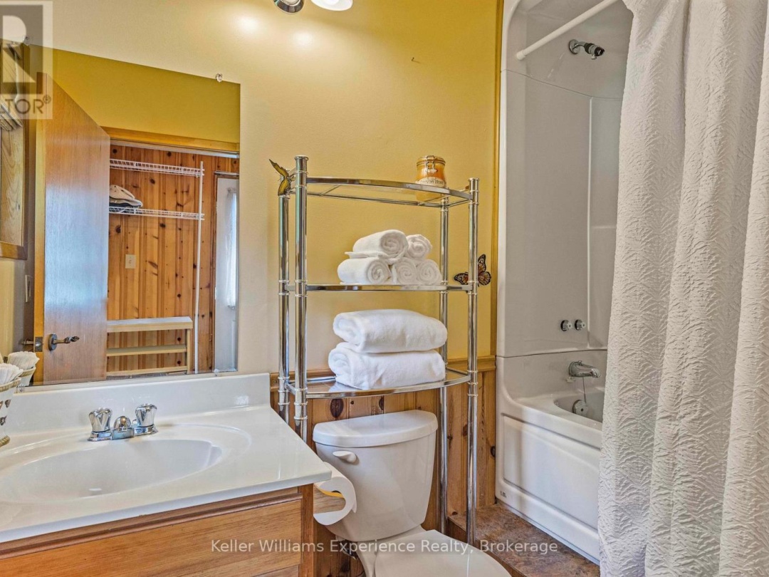 1077 Friendship Lane, Raven Lake
