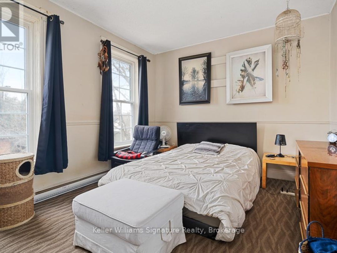 18 OAK STREET, 