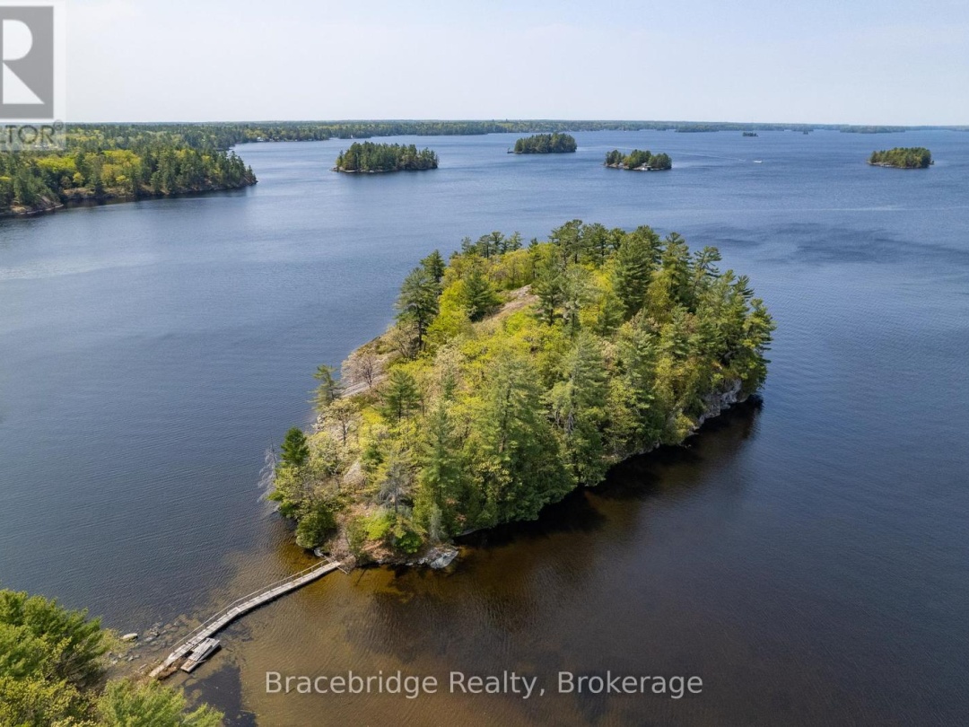 1032 EVERGREEN CRESCENT, 