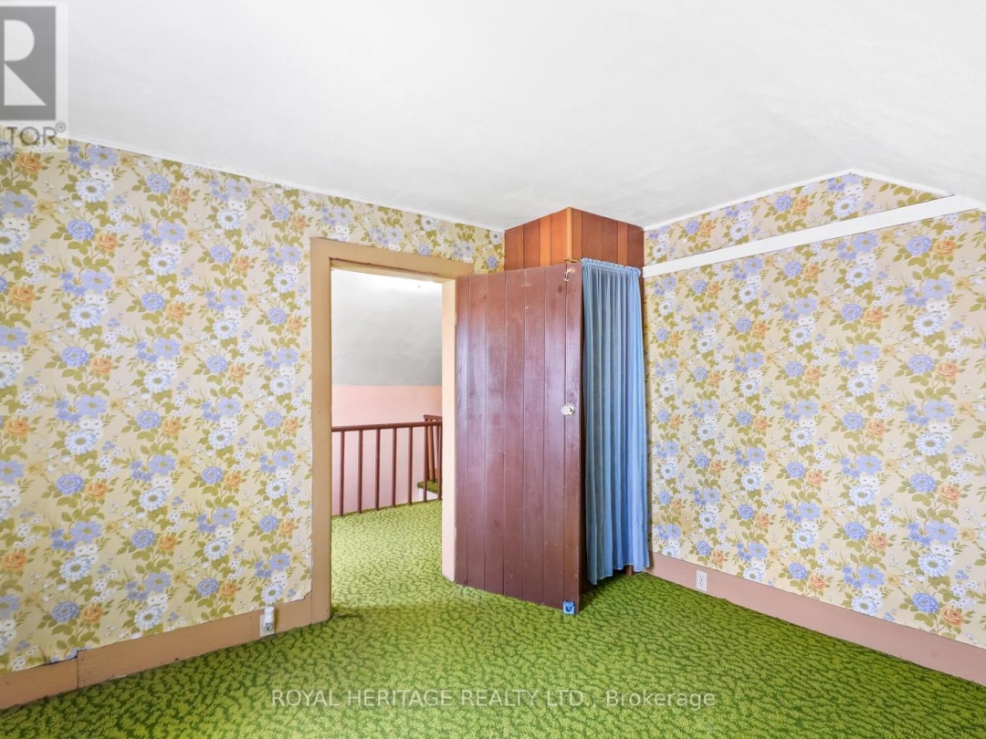 5 + 13 COSH'S ROAD, 