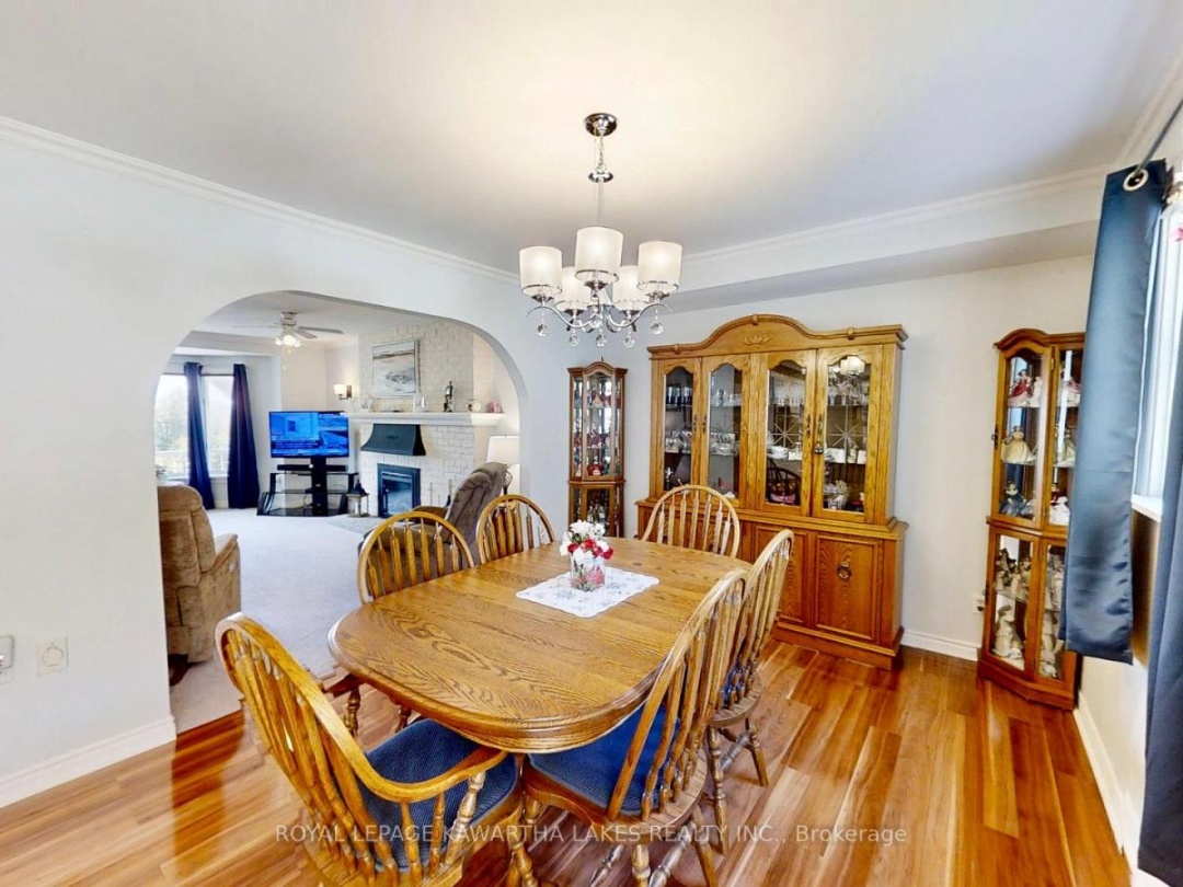 835 Cedar Glen Road, Sturgeon Lake