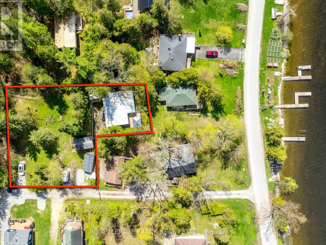 8 DAISY TRAIL, Sturgeon Lake
