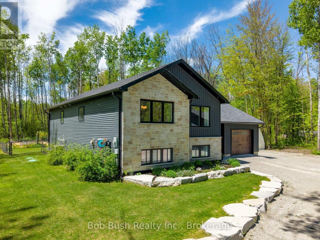 4 Davis Drive, Georgian Bay