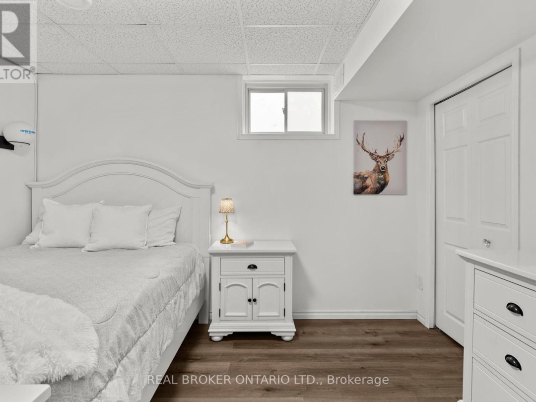 10 JORDON CRESCENT, 