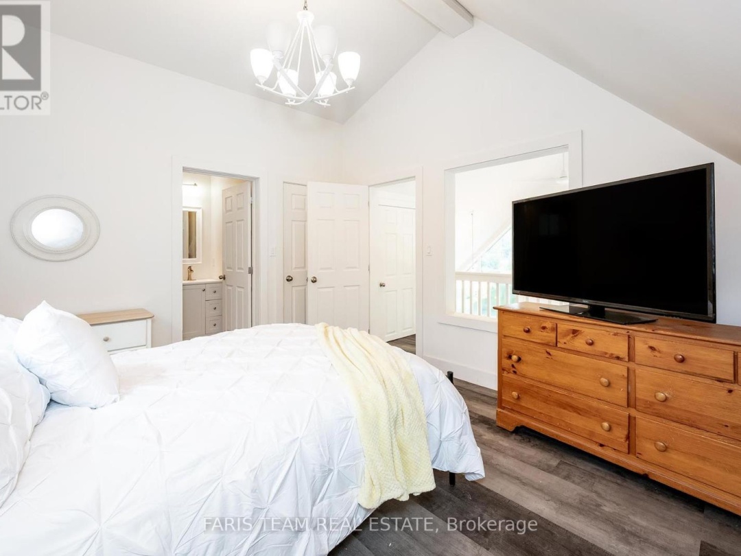 1036 Beverley Lane, Gull Lake