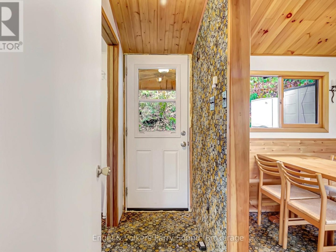 27 Lower Lane, Otter Lake
