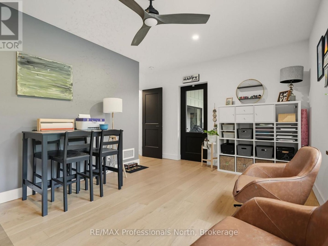 1064 NAISMITH ROAD, 