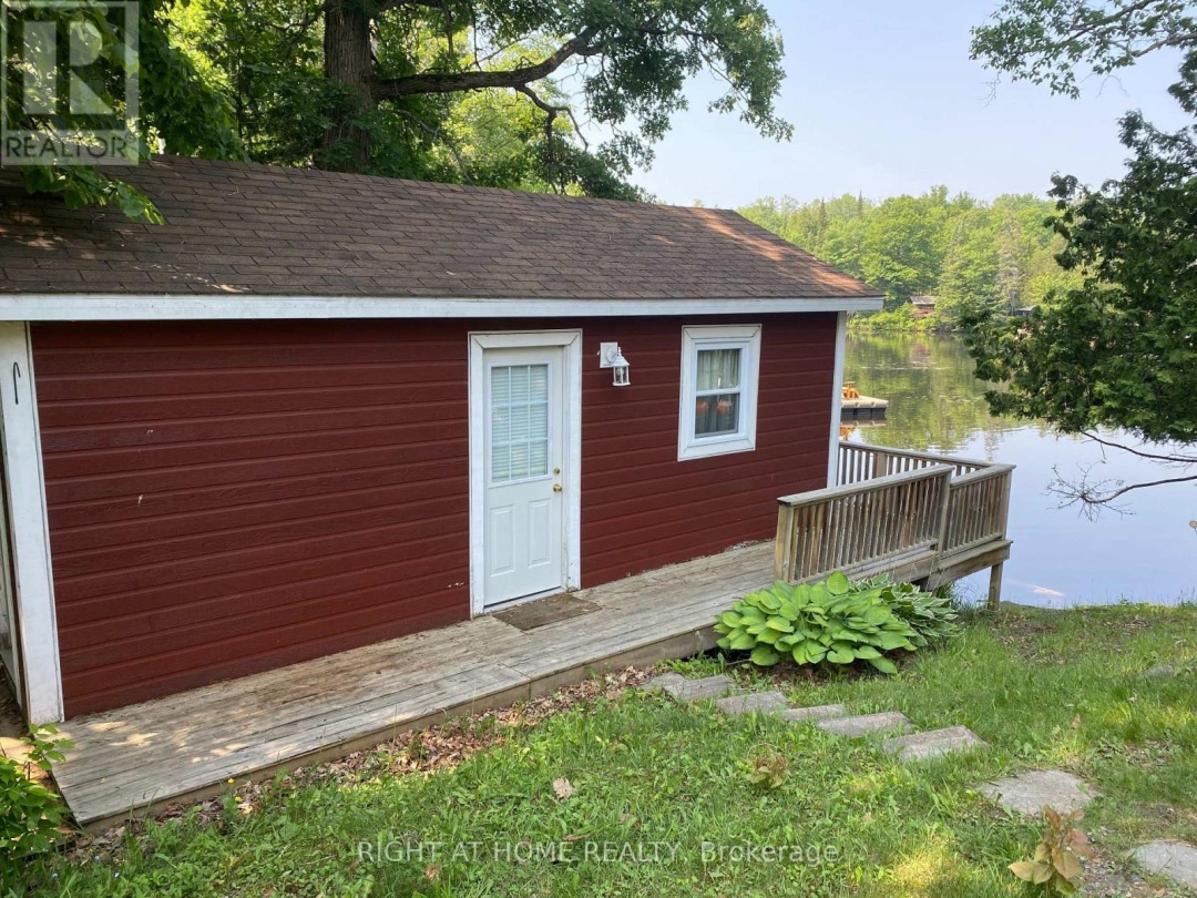 104 Lakeside Drive, Manitouwabing Lake
