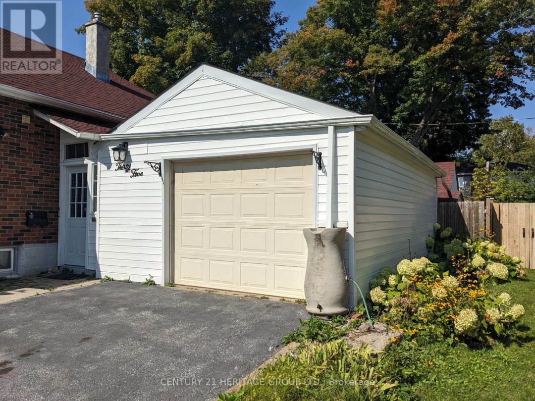 35 ARGYLE AVENUE, Orillia