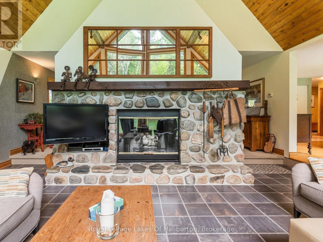 1111 ELK DRIVE, Moose Lake