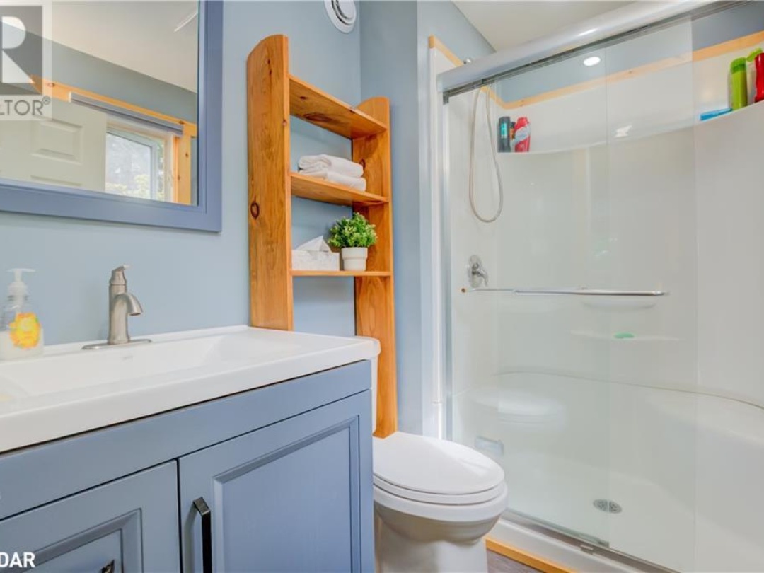 1105 LAKESHORE ROAD Road, Gooderham Lake