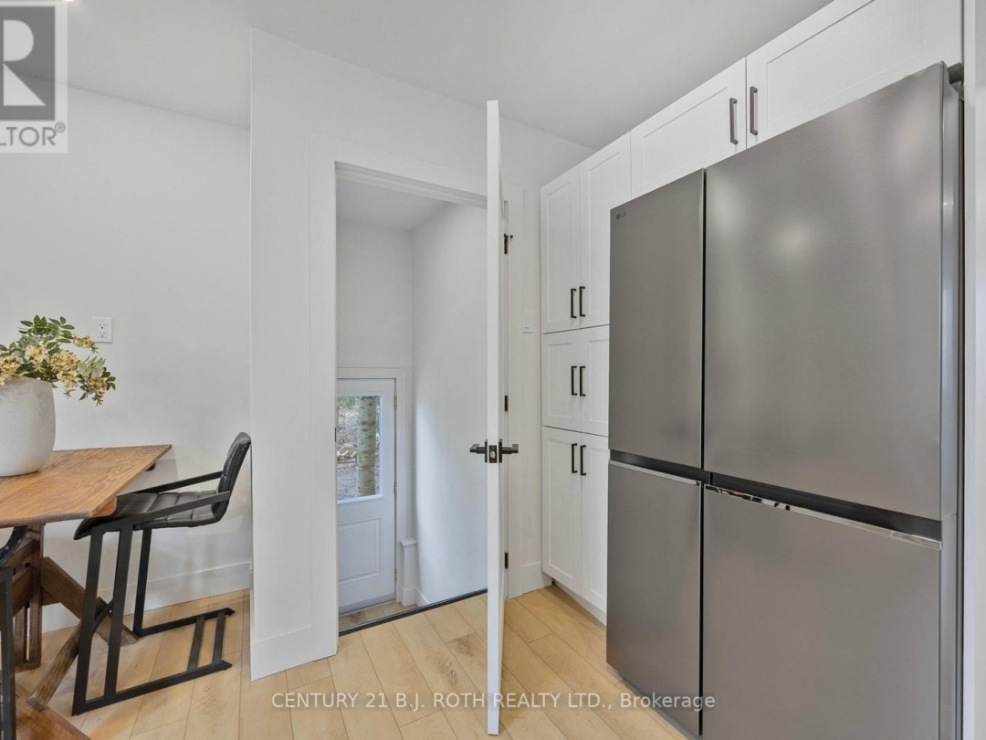 185 SILVER BIRCH CRESCENT, 