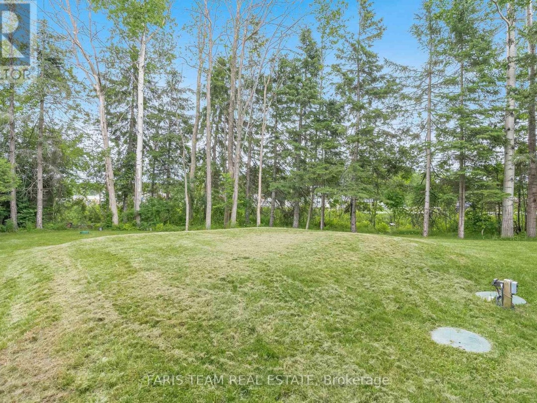 2082 CENTRE AVENUE, 