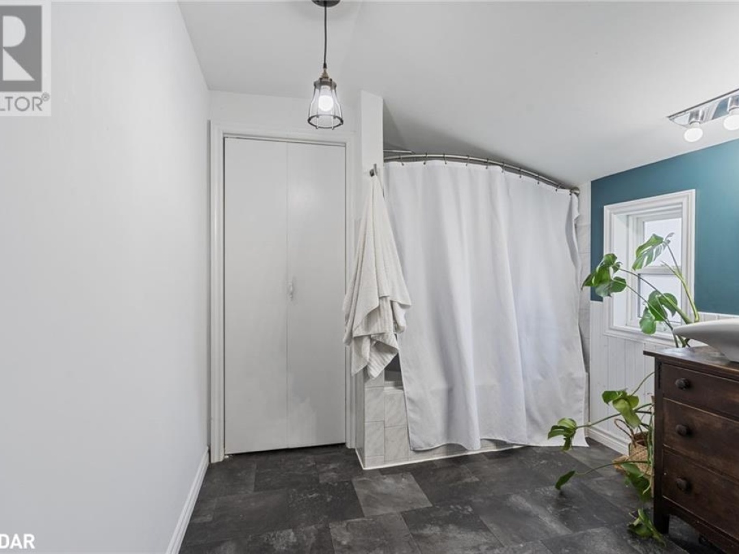 277 GILL Street, 