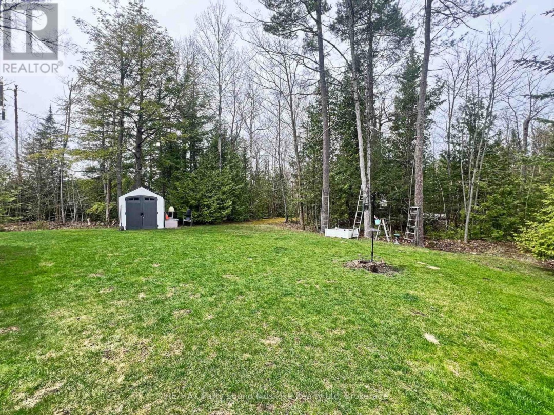 52 Meadows Avenue, Tay