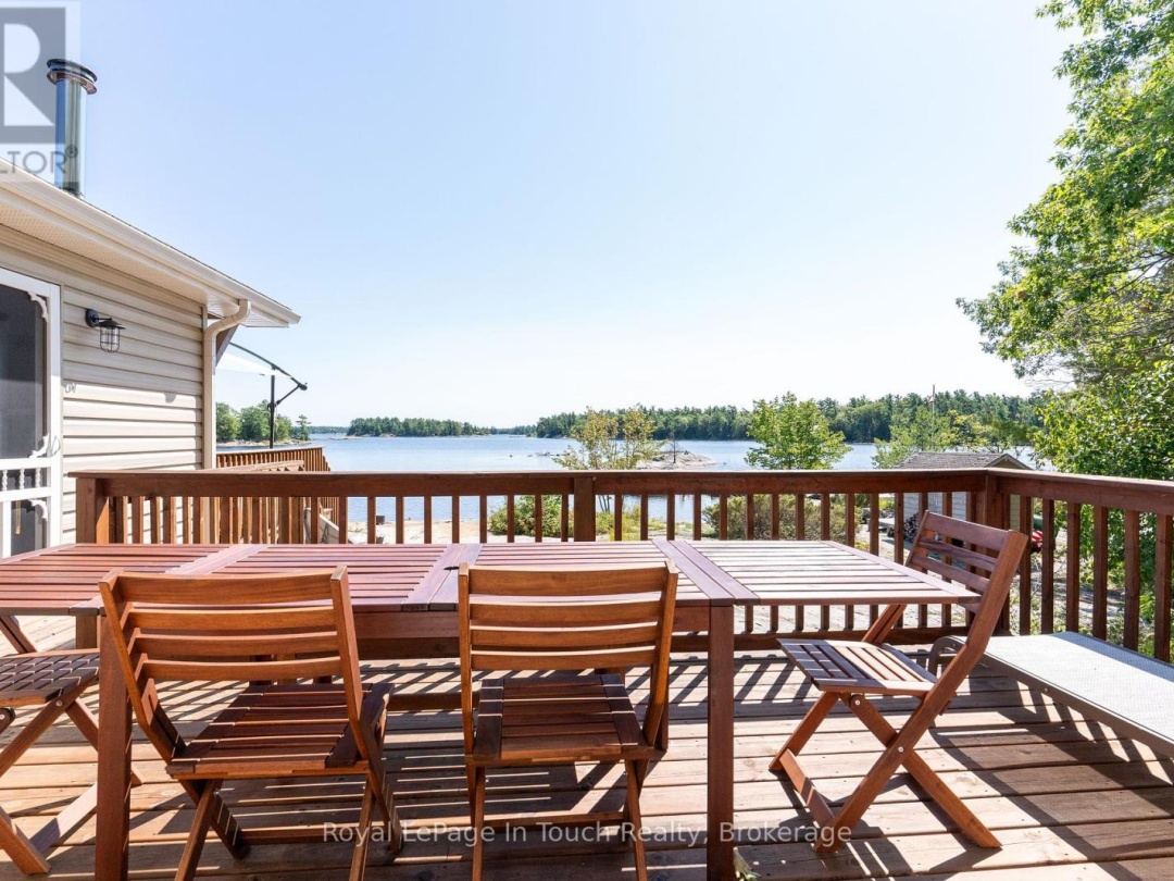 6980 ISLAND 1810, 