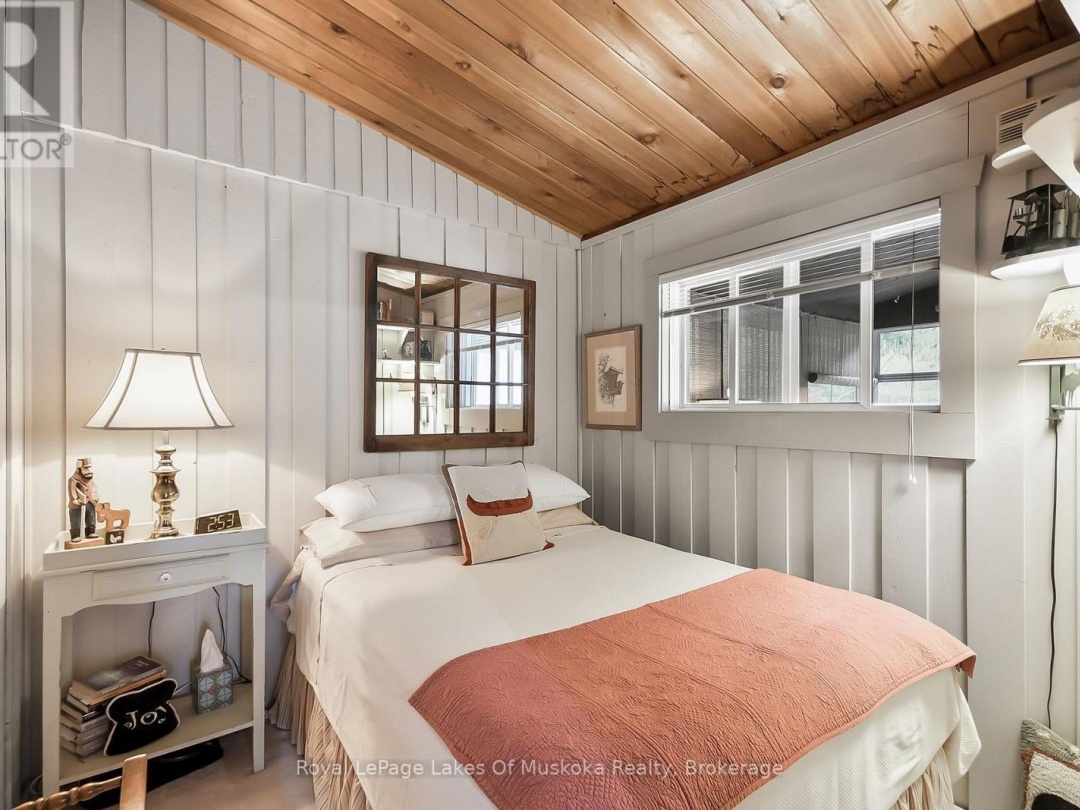 9 Summer Lane, Lake Muskoka
