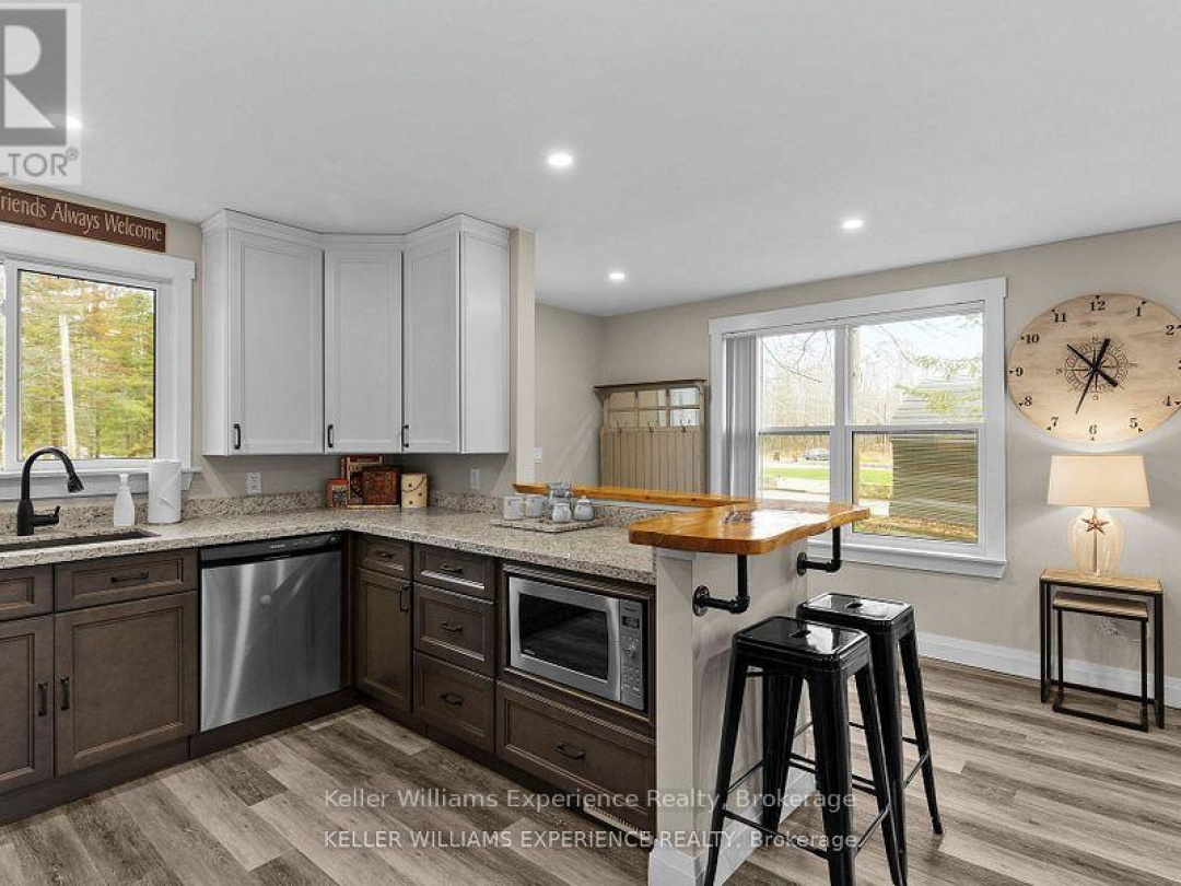 4027 Glen Cedar Drive, Lake Simcoe