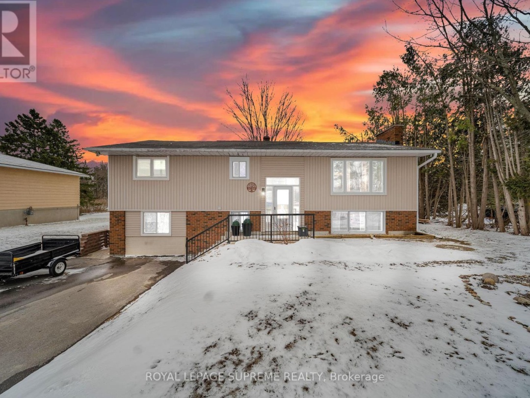 8740 12 Highway, Oro-Medonte