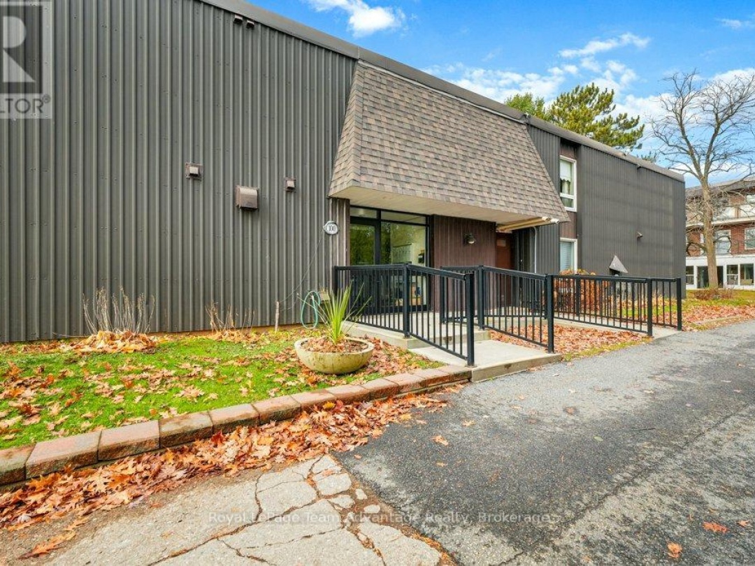 103 - 100 BEACONVIEW HEIGHTS, 