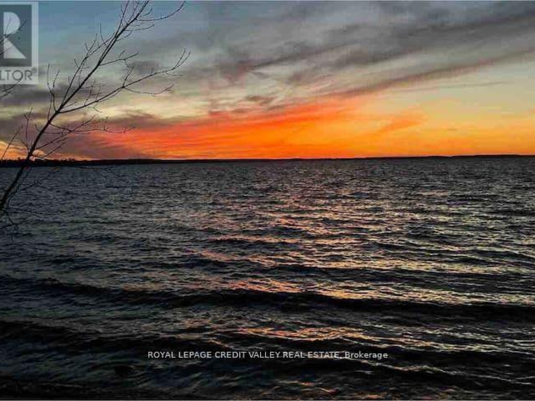230 Robins Point Road, Georgian Bay