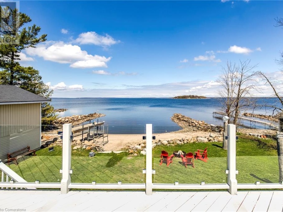 14 Lighthouse Crescent S, Georgian Bay