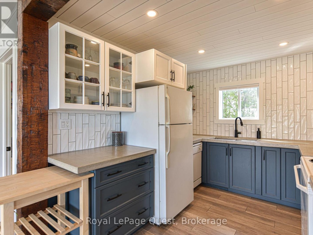 4304 PLUM POINT ROAD, Lake Simcoe