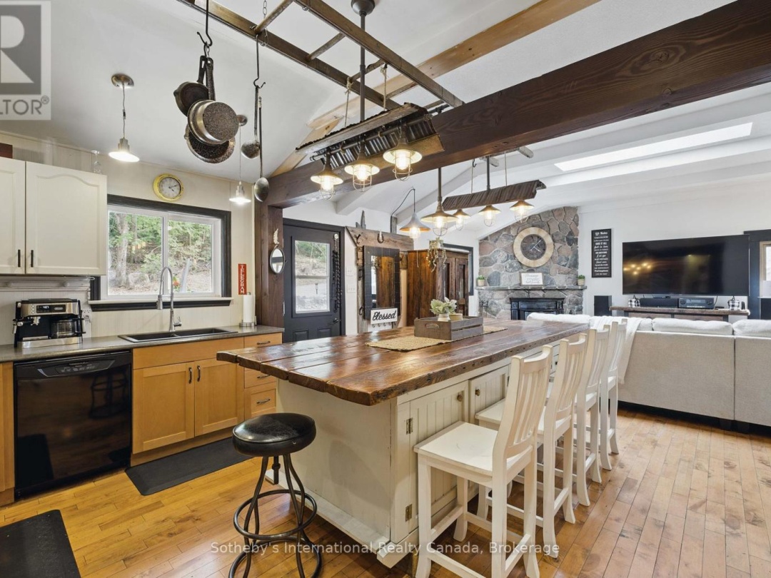 5270 Dean Trail, Severn Lake
