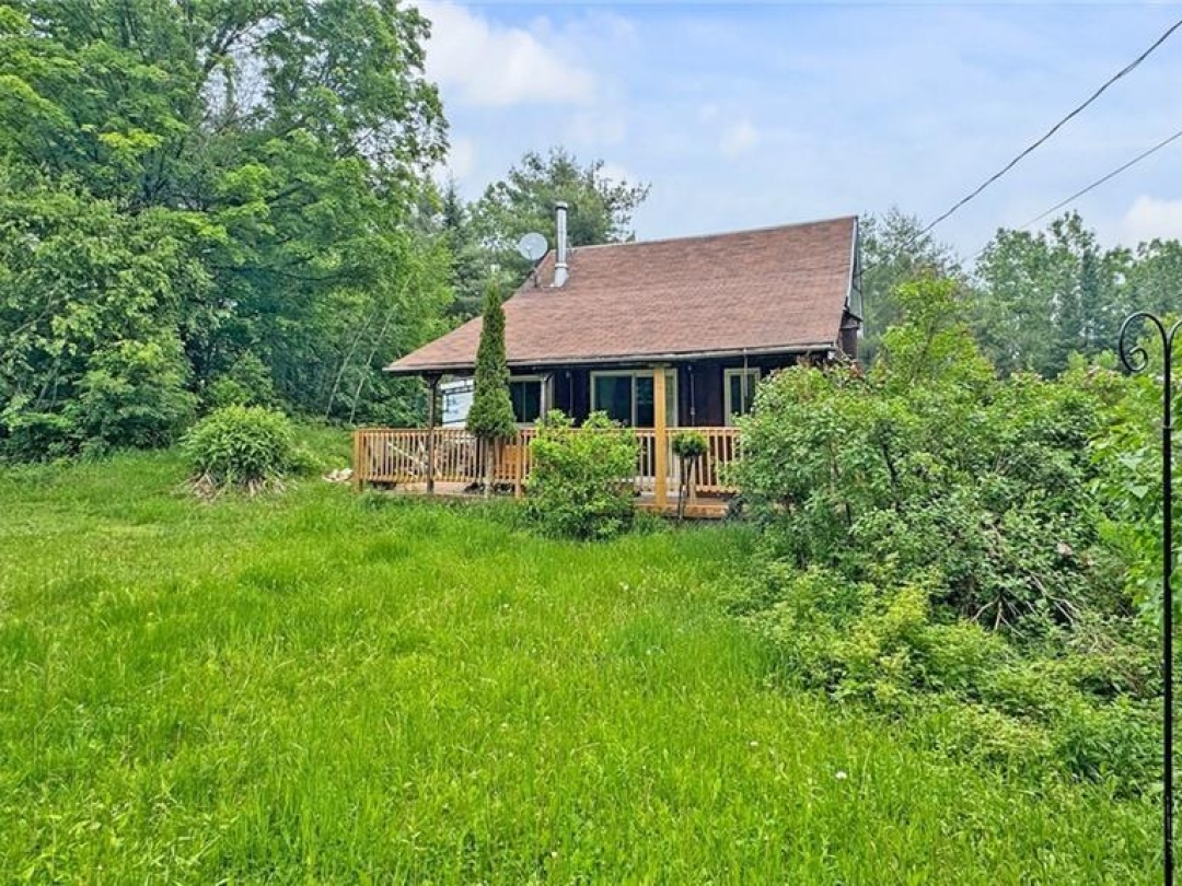 2808 Gelert Road, Minden Hills
