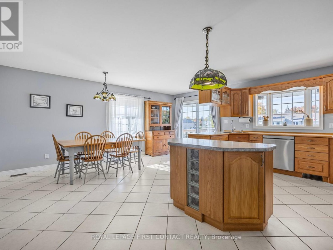 93 Bayshore Drive, Ramara