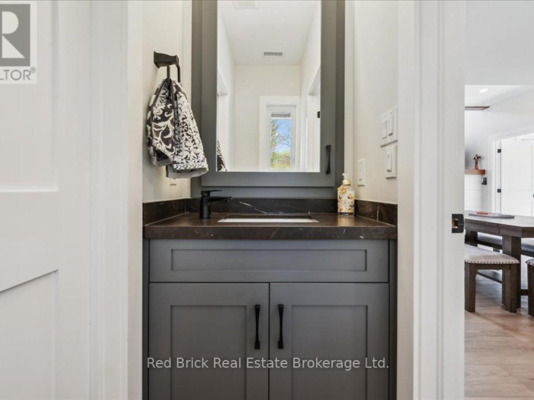 1002 Bagley Road, Severn Lake