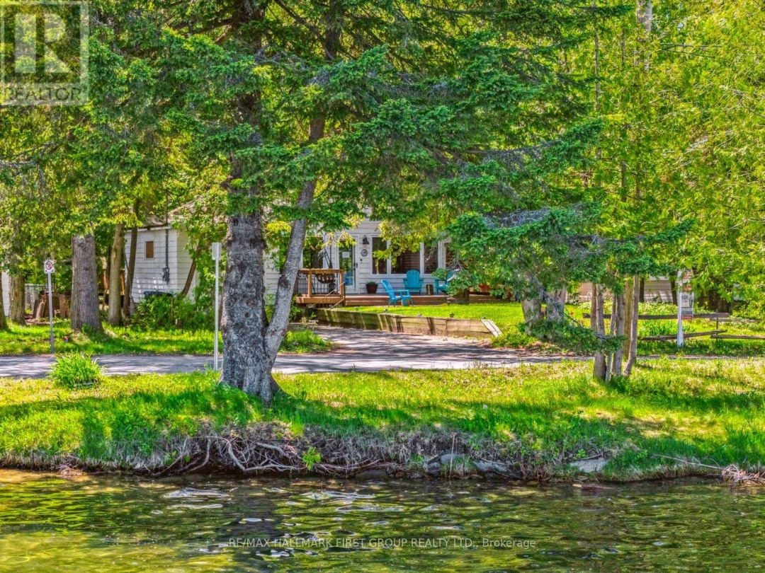 3074 Sparrow Lake Road S, Severn
