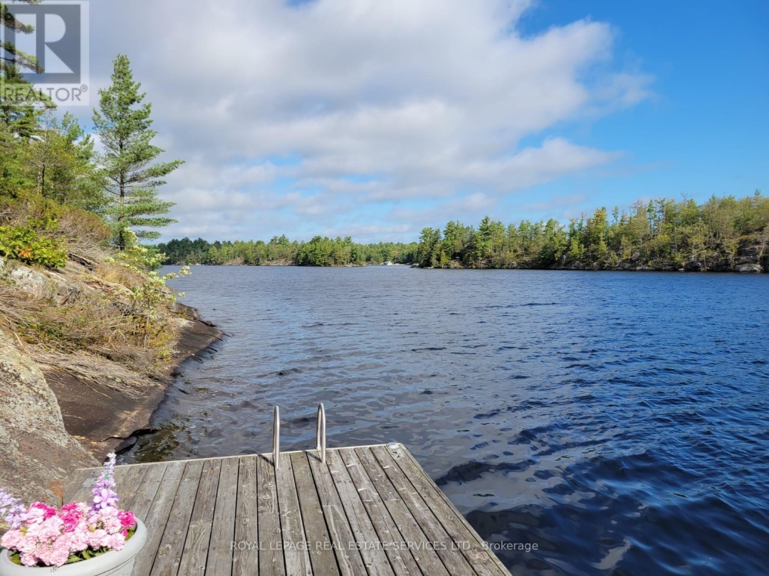 1327-1329 WOODLAND DRIVE, Muldrew Lake