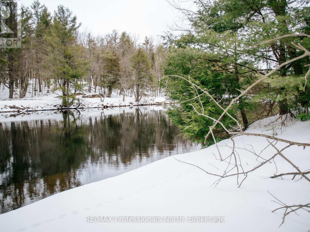 1114 RIVER HAVEN ROAD N, Muskoka River