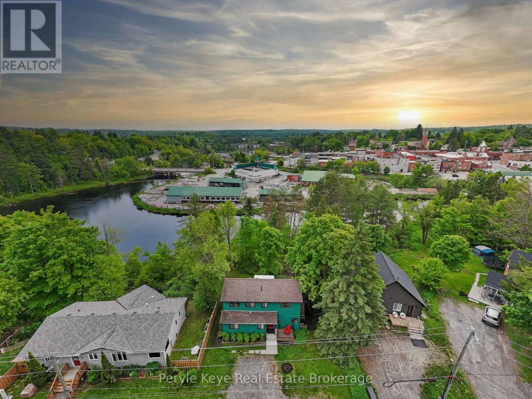 5 Bird Lane, Lake Muskoka