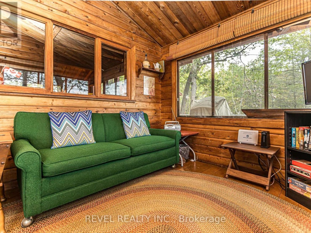 744 10 BAXTER ISLAND, 