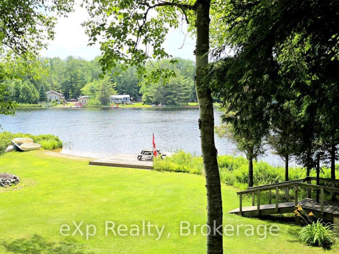 36 ROBERTS LAKE ROAD E, 